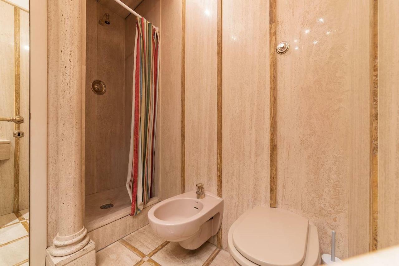 Unique opportunity to live in a Renaissance palace - AC/WI-FI Rome Extérieur photo